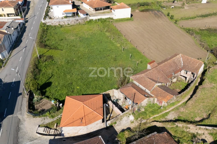 Moradia T4 para Venda em Rebordosa Foto 27