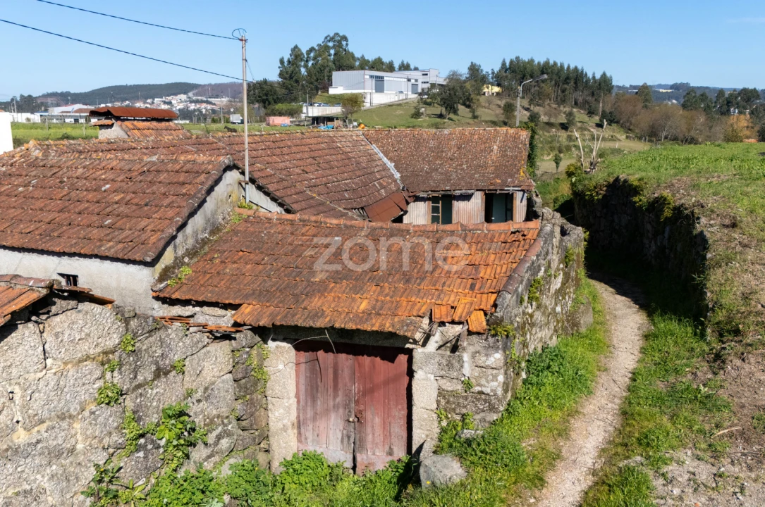 Moradia T4 para Venda em Rebordosa Foto 9