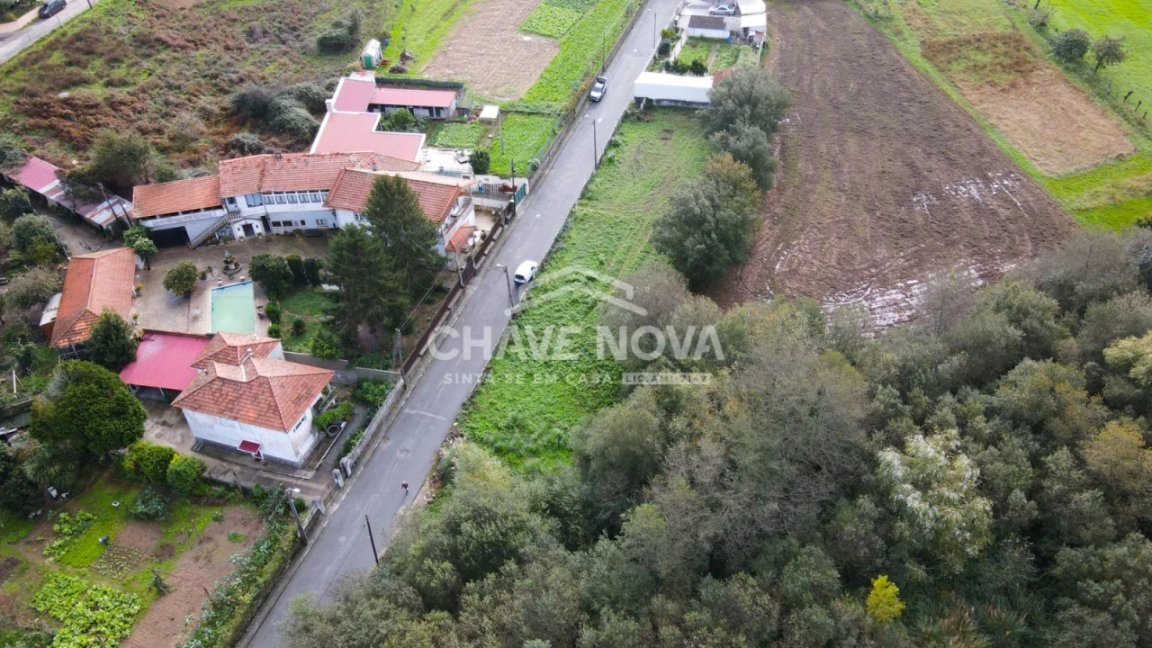 Terreno para Venda em Arcozelo Foto 3