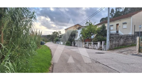Terreno para Venda em Eiras e São Paulo de Frades