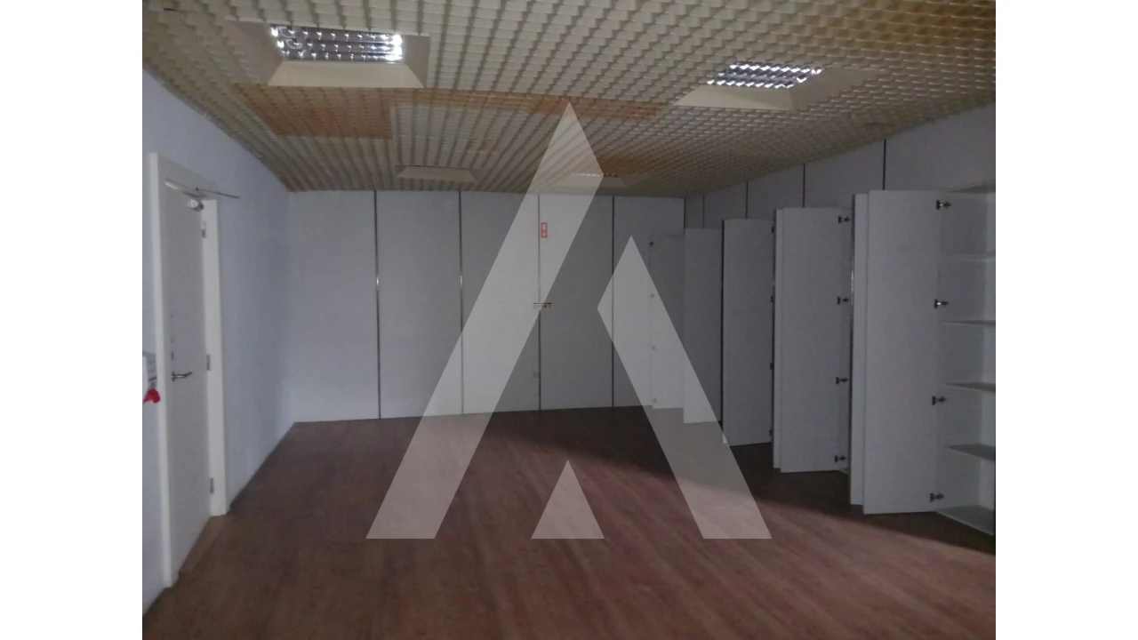 Loja para Venda em Cortegaça Foto 9