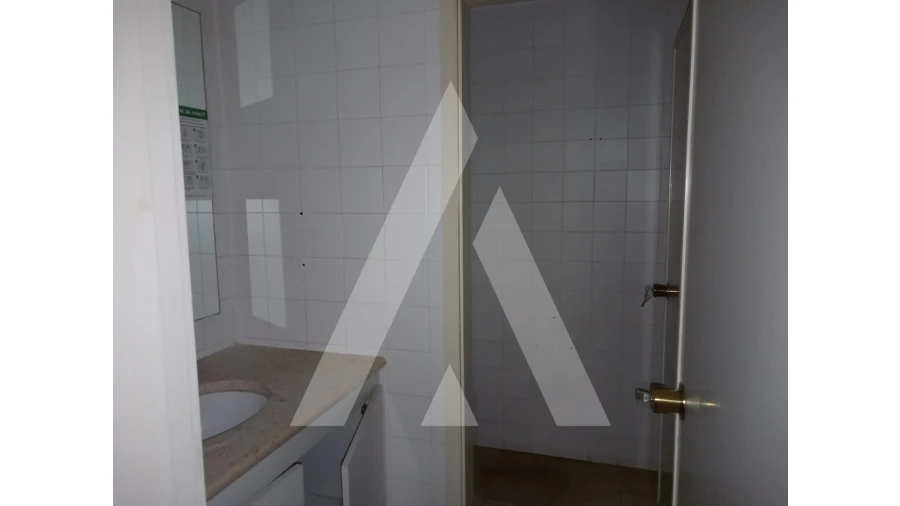 Loja para Venda em Cortegaça Foto 14