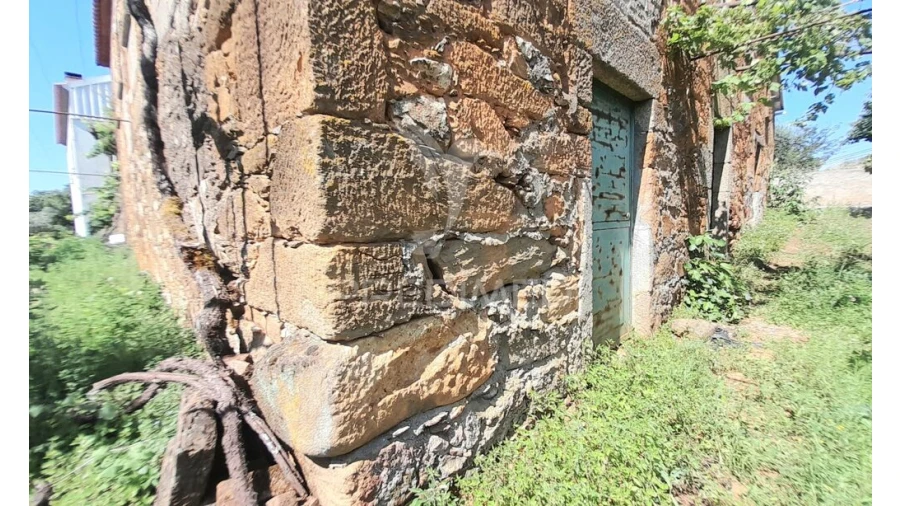 Moradia T3 para Venda em Souto da Casa Foto 5