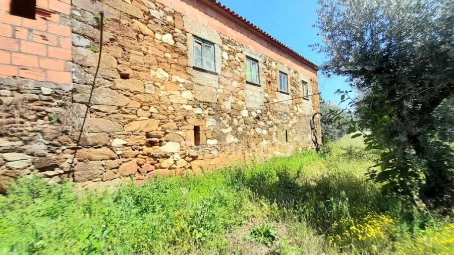 Moradia T3 para Venda em Souto da Casa Foto 2