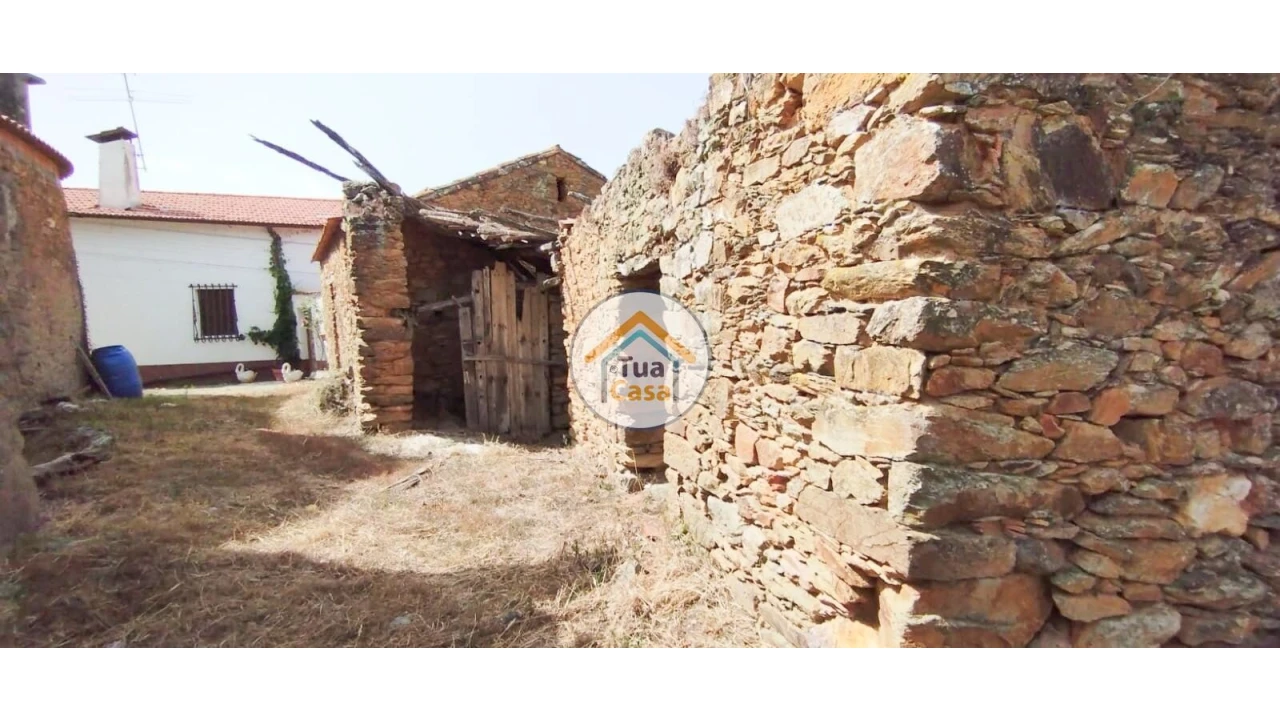 Quinta T3 para Venda em Ovoa e Vimieiro Foto 5