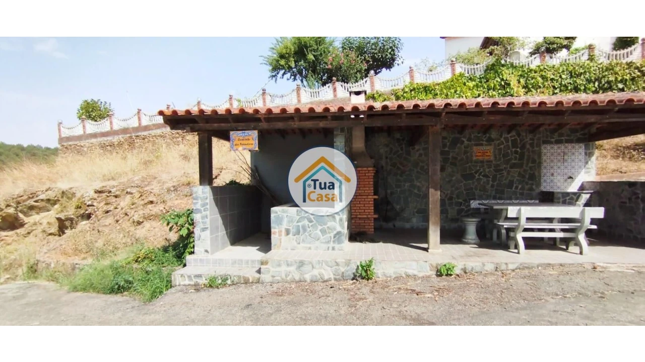 Quinta T3 para Venda em Ovoa e Vimieiro Foto 3