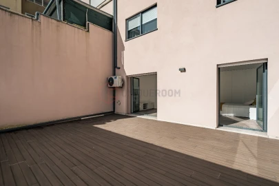 Apartamento T1 para Arrendamento em Braga (São José de São Lázaro e São João do Souto)