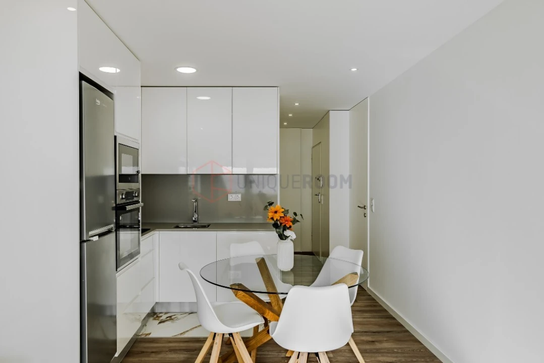 Apartamento T1 para Arrendamento em Braga (São José de São Lázaro e São João do Souto) Foto 4