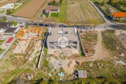 Moradia T4 para Venda em Santa Joana