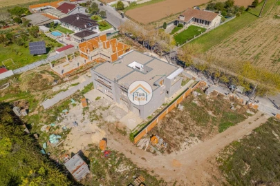 Moradia T4 para Venda em Santa Joana