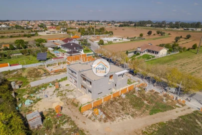 Moradia T4 para Venda em Santa Joana