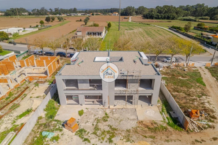 Moradia T4 para Venda em Santa Joana Foto 5