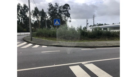 Terreno para Venda em São Miguel do Souto e Mosteirô