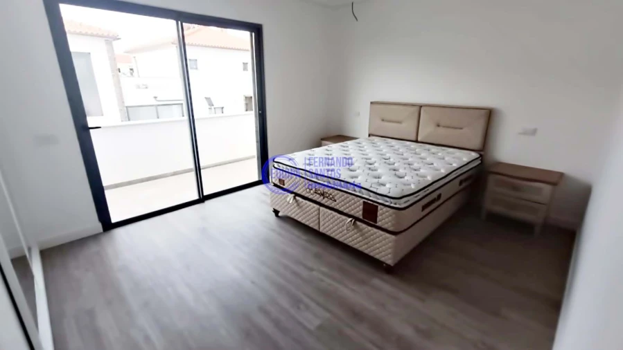 Moradia T3 para Venda em Albufeira e Olhos de Água Foto 8