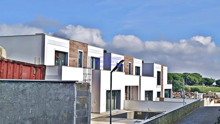 Moradia T3 para Venda em Albufeira e Olhos de Água Foto 30
