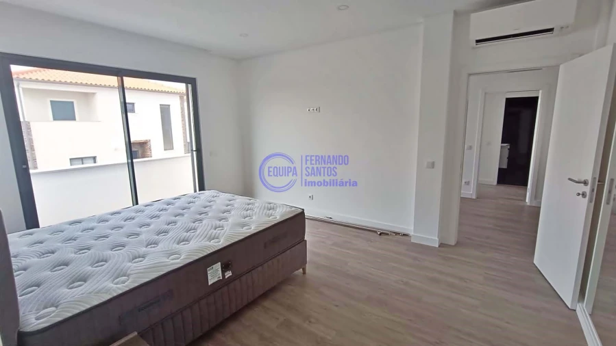 Moradia T3 para Venda em Albufeira e Olhos de Água Foto 22