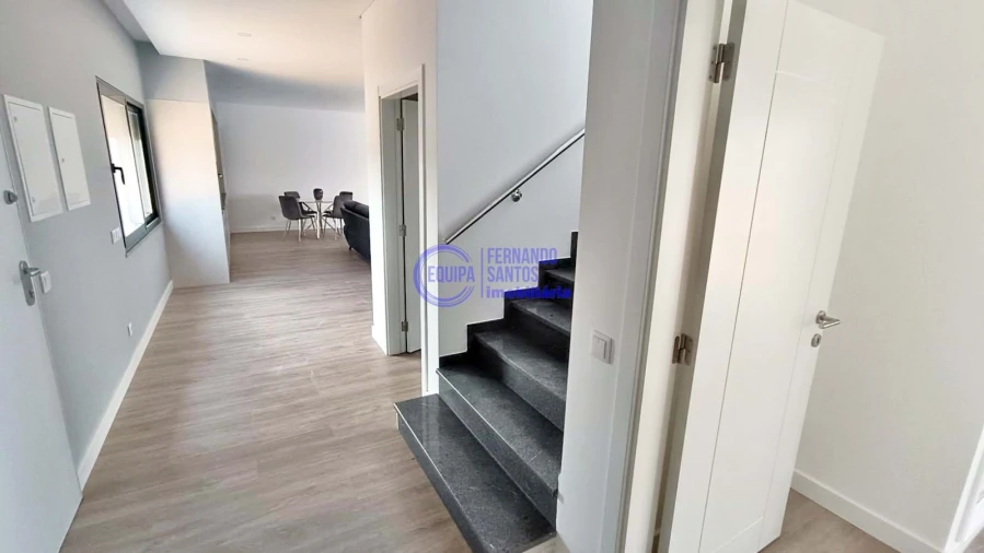 Moradia T3 para Venda em Albufeira e Olhos de Água Foto 15