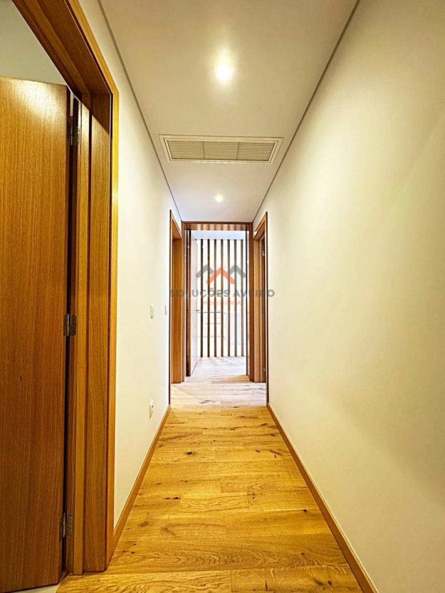 Apartamento T2 para Venda em Glória e Vera Cruz Foto 19