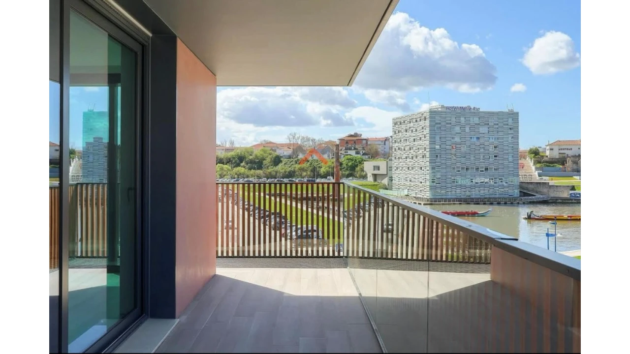 Apartamento T4 para Venda em Glória e Vera Cruz Foto 1