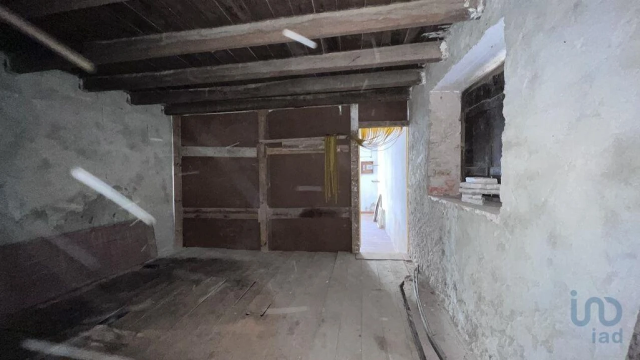 Moradia T1 para Venda em Turcifal Foto 11