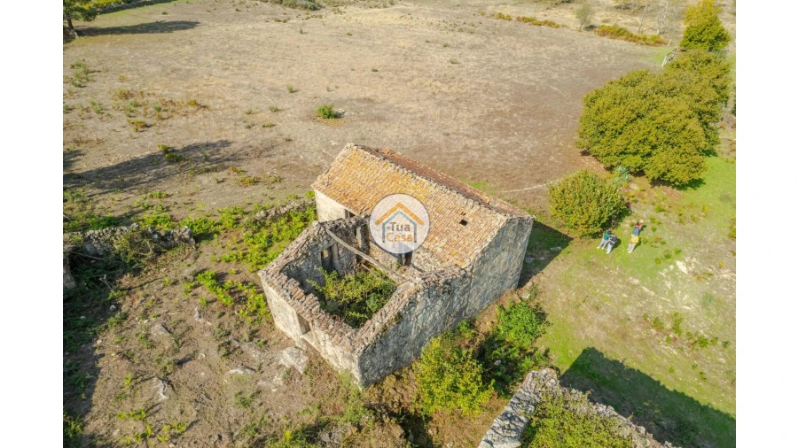 Quinta T1 para Venda em Tavares (Chãs, Várzea e Travanca) Foto 13
