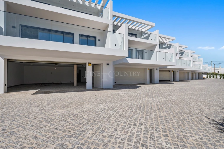 Apartamento T4 para Venda em Boliqueime Foto 40