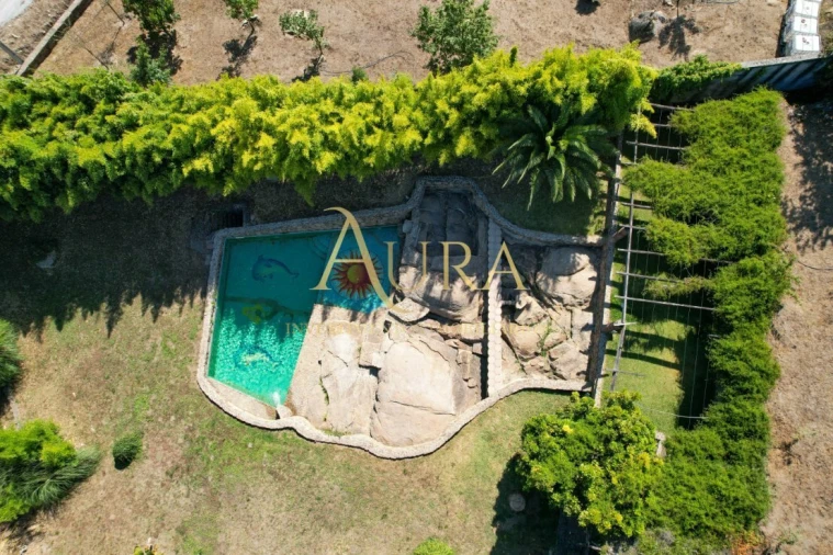 Moradia T5 para Venda em Eiriz Foto 2