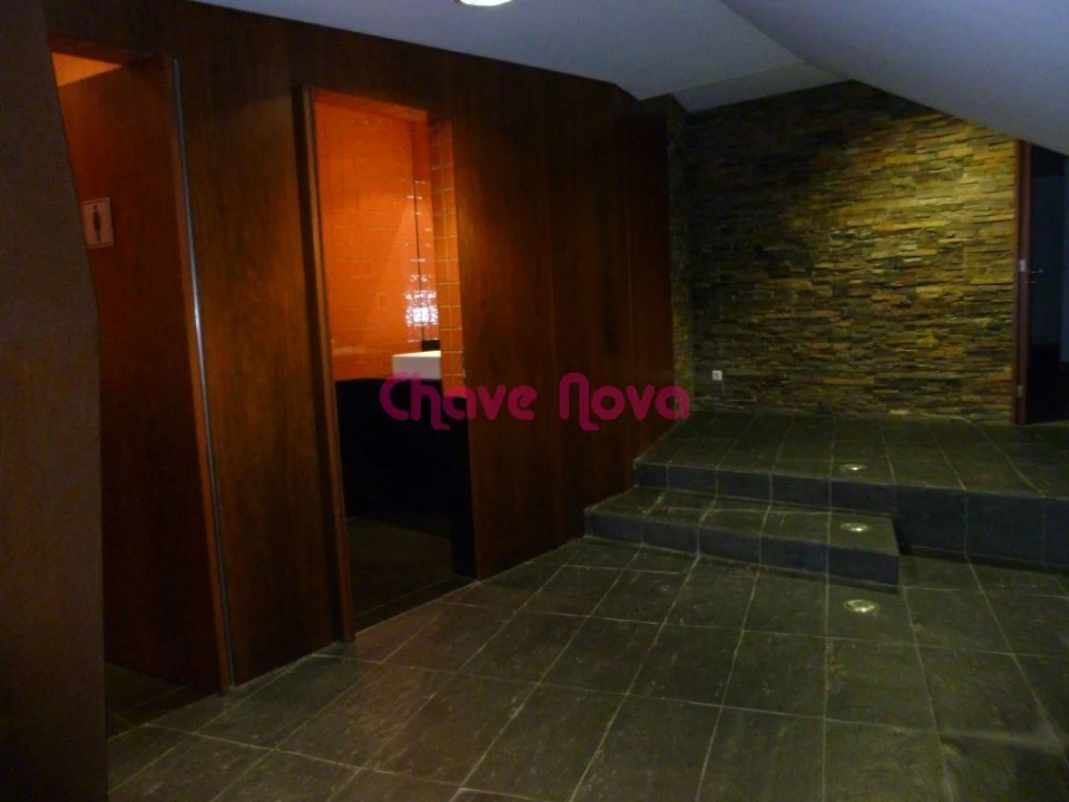 Escritório para Venda em Arcozelo Foto 3