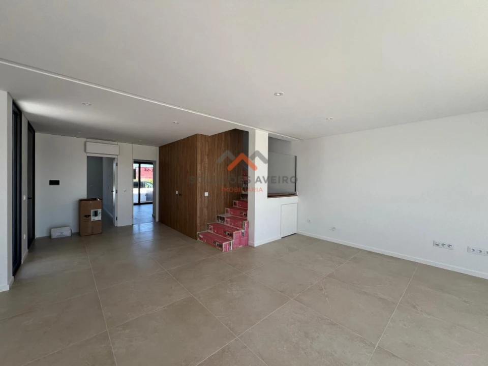 Moradia T4 para Venda em Glória e Vera Cruz Foto 29