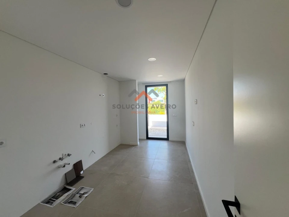 Moradia T4 para Venda em Glória e Vera Cruz Foto 30