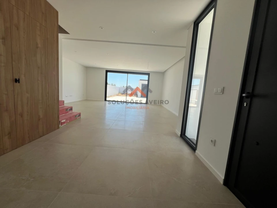 Moradia T4 para Venda em Glória e Vera Cruz Foto 41