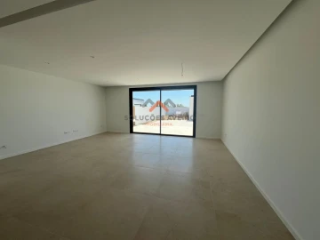 Moradia T4 para Venda em Glória e Vera Cruz