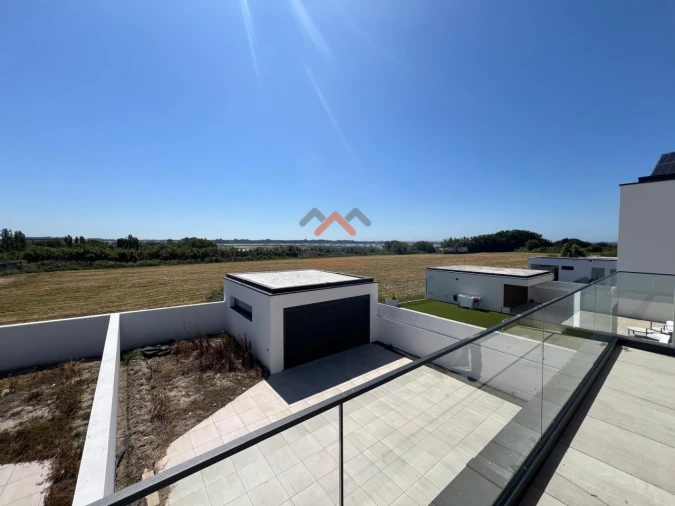 Moradia T4 para Venda em Glória e Vera Cruz Foto 6