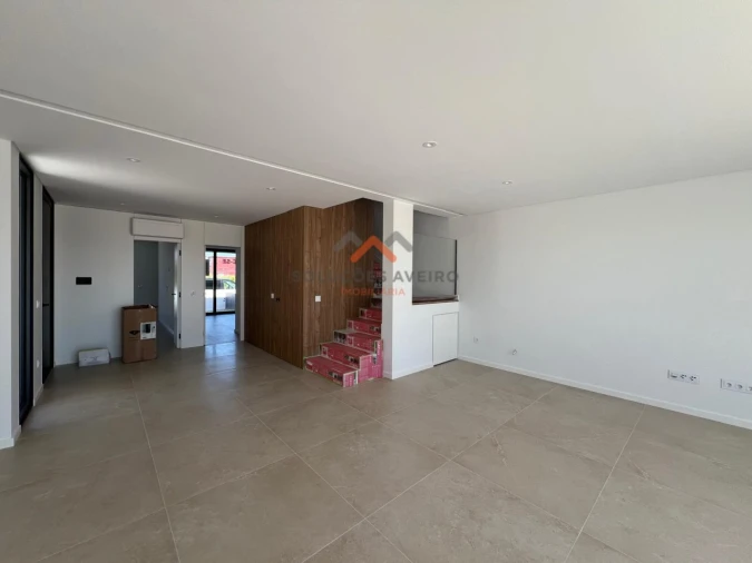 Moradia T4 para Venda em Glória e Vera Cruz Foto 29