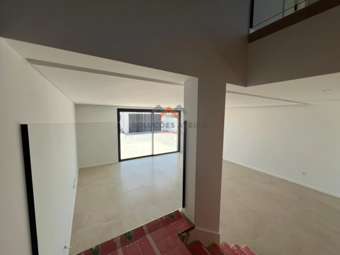 Moradia T4 para Venda em Glória e Vera Cruz Foto 31