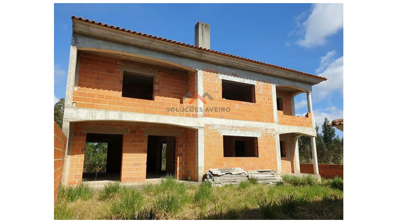 Moradia T5 para Venda em Requeixo, Nossa Senhora de Fátima e Nariz Foto 1