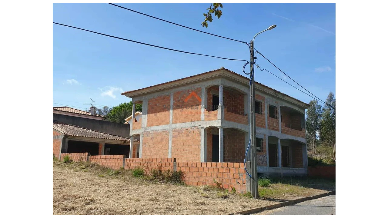 Moradia T5 para Venda em Requeixo, Nossa Senhora de Fátima e Nariz Foto 2