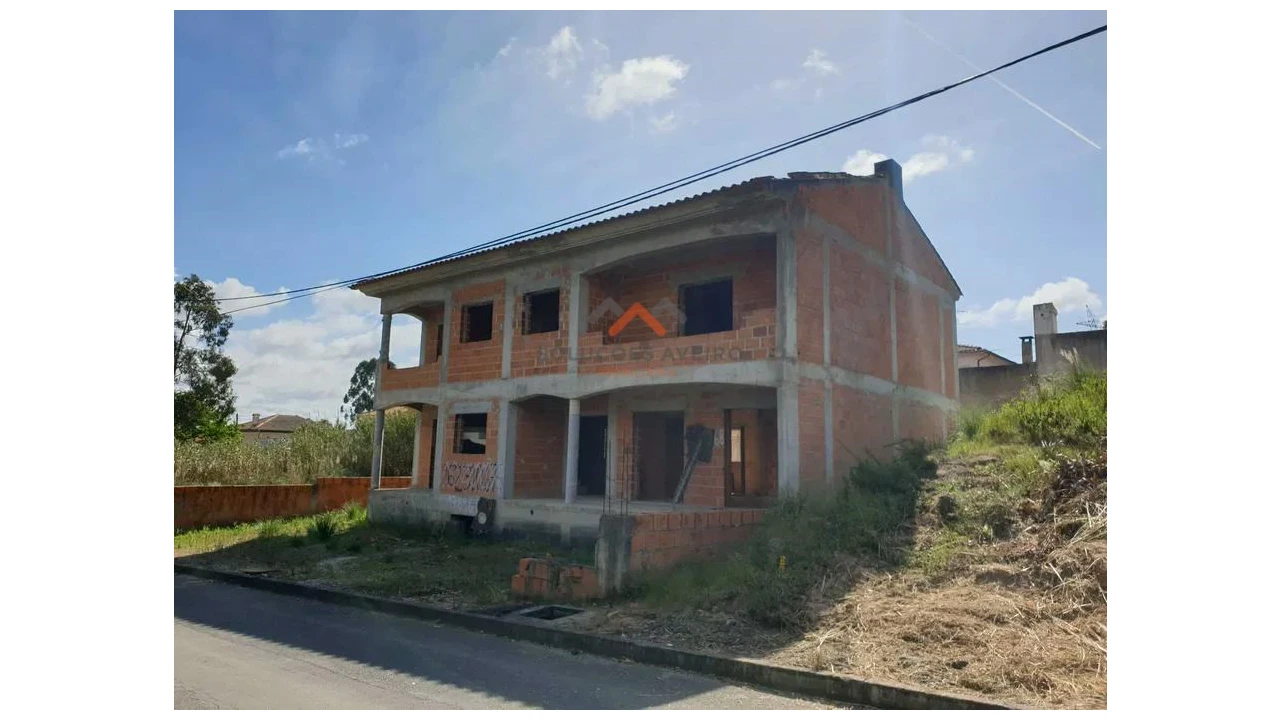 Moradia T5 para Venda em Requeixo, Nossa Senhora de Fátima e Nariz Foto 3