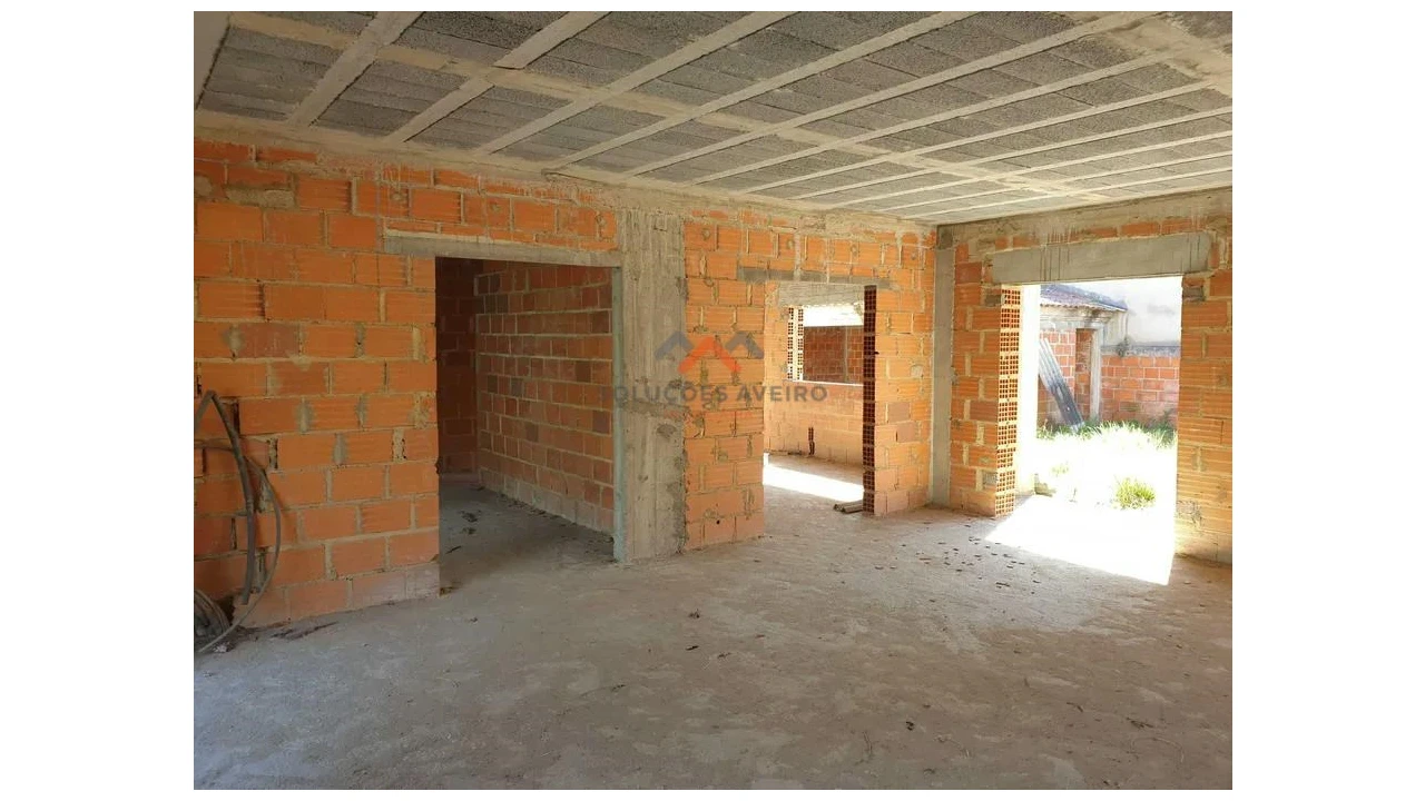 Moradia T5 para Venda em Requeixo, Nossa Senhora de Fátima e Nariz Foto 6