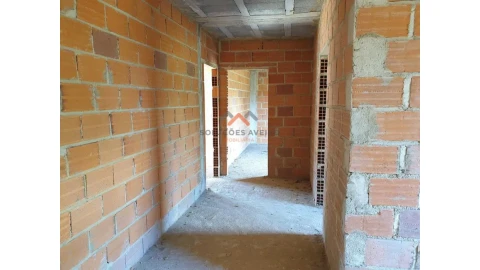 Moradia T5 para Venda em Requeixo, Nossa Senhora de Fátima e Nariz