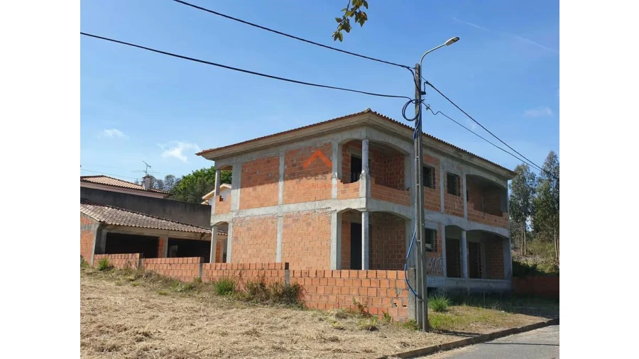 Moradia T5 para Venda em Requeixo, Nossa Senhora de Fátima e Nariz Foto 2