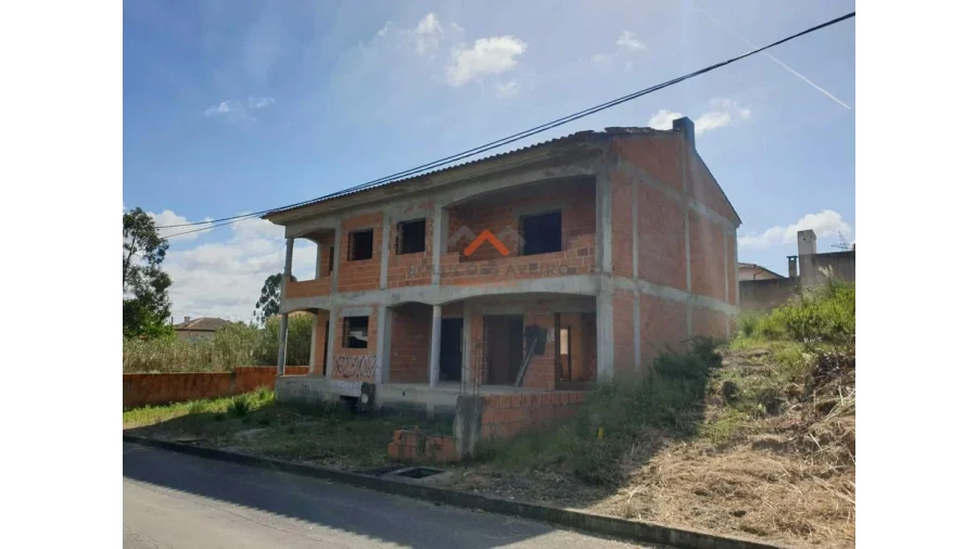 Moradia T5 para Venda em Requeixo, Nossa Senhora de Fátima e Nariz Foto 3