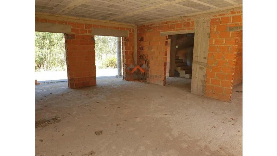 Moradia T5 para Venda em Requeixo, Nossa Senhora de Fátima e Nariz Foto 5