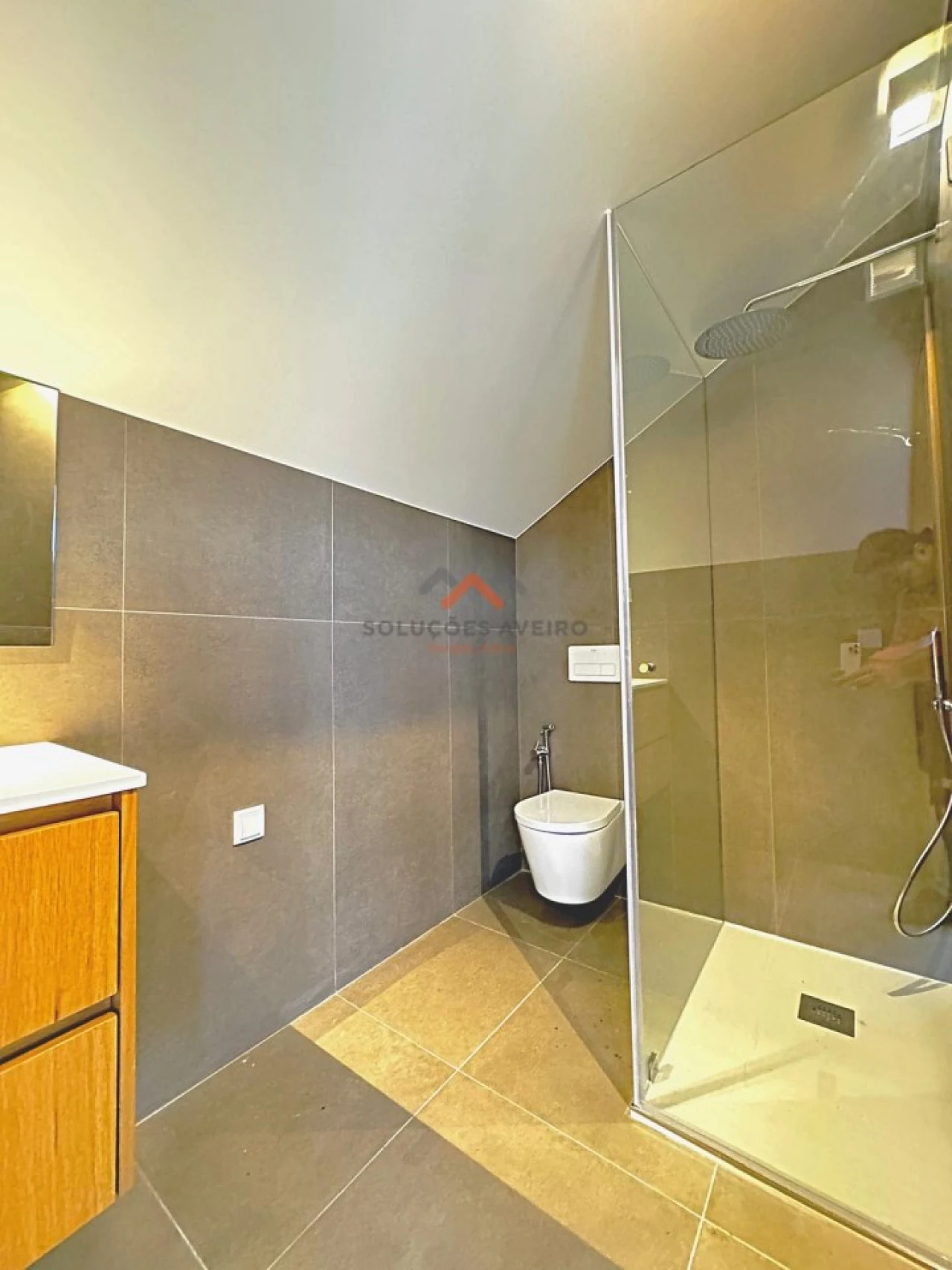 Apartamento T3 para Venda em Glória e Vera Cruz Foto 32