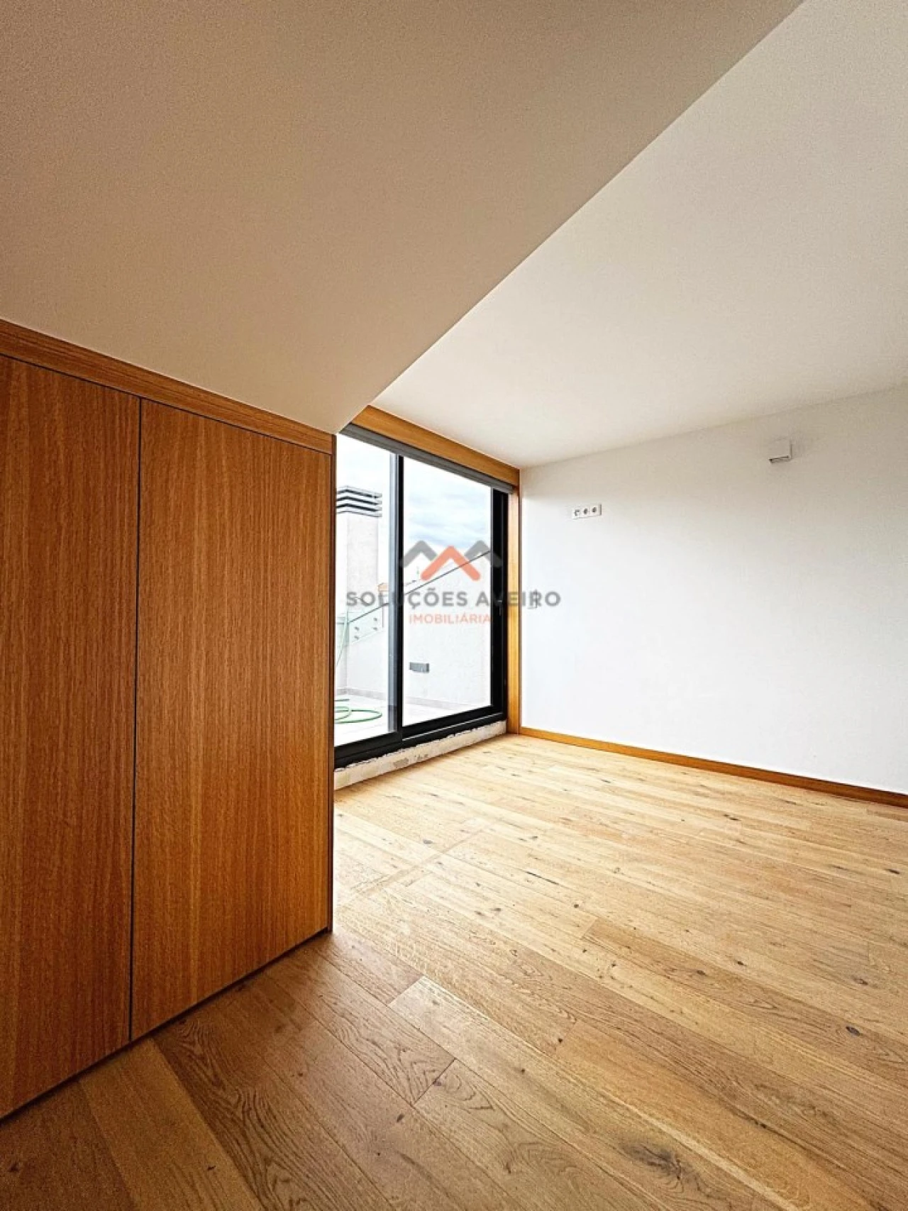 Apartamento T3 para Venda em Glória e Vera Cruz Foto 34