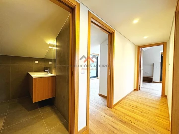 Apartamento T3 para Venda em Glória e Vera Cruz