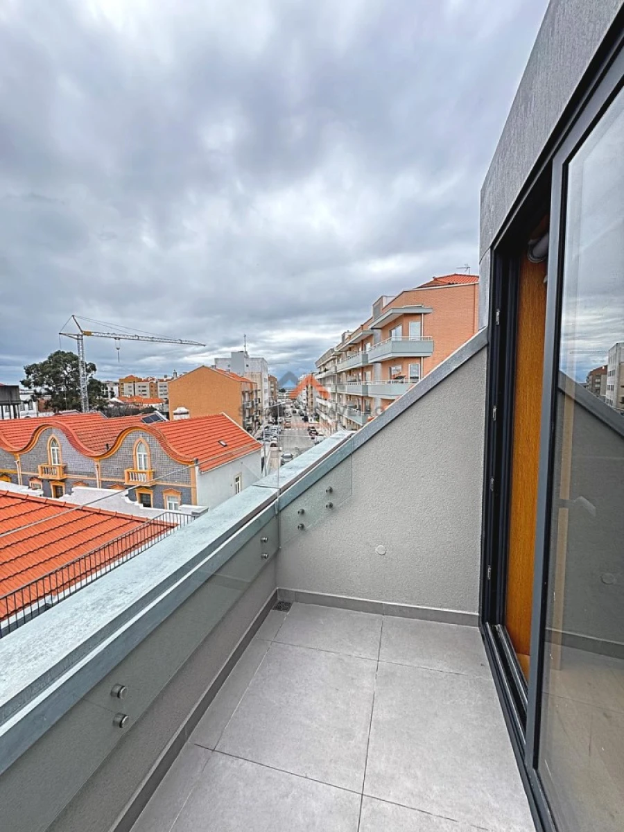Apartamento T3 para Venda em Glória e Vera Cruz Foto 10