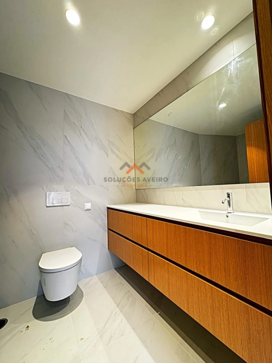Apartamento T3 para Venda em Glória e Vera Cruz Foto 13