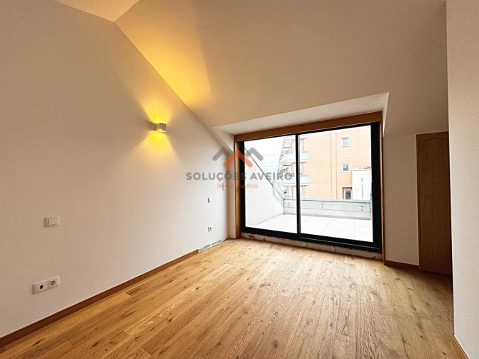 Apartamento T3 para Venda em Glória e Vera Cruz Foto 26