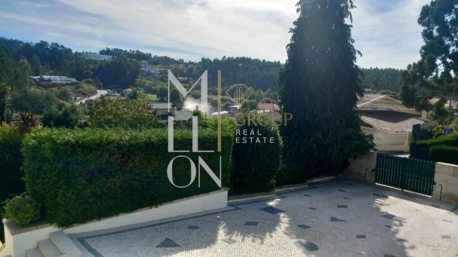 Moradia T4 para Venda em São Roque Foto 3